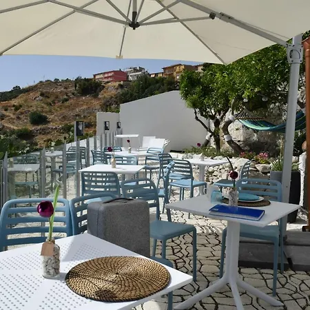 Antico Borgo Dei Templi Bed & Breakfast *