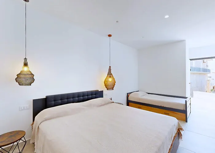 Antico Borgo Dei Templi Bed and Breakfast 4*
